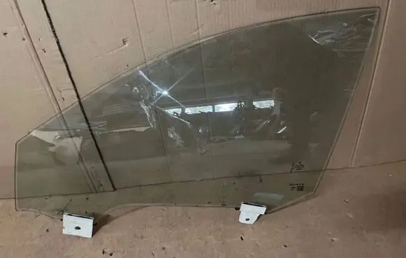 Mercedes-Benz S W223 Sliding door window/glass A22372047005555