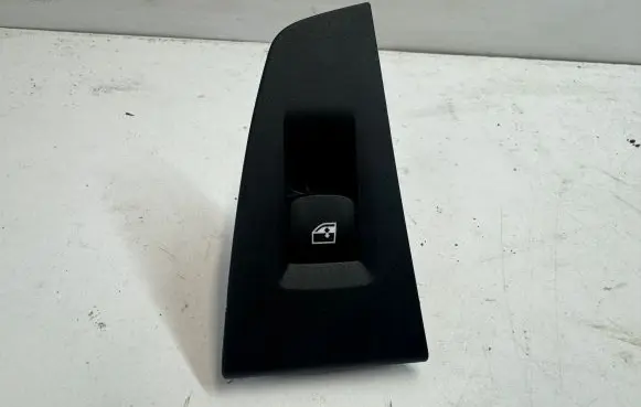 BMW 1 F40 Electric window control switch 7480262