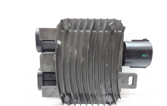 Volvo S60 Coolant fan relay 940011200