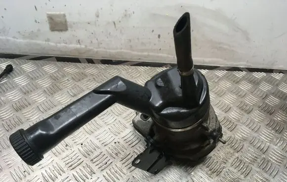 Peugeot 308 Power steering pump 9670700380 0000085023020