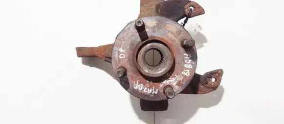 Mazda 323 Front wheel hub