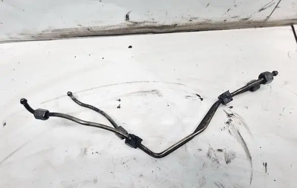 Volvo V50 Fuel line pipe 