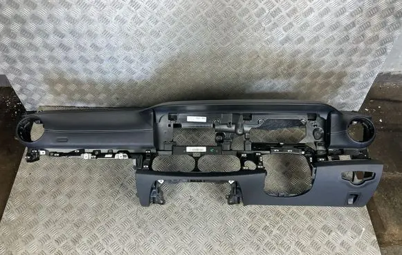 Mercedes-Benz CLS W257 Dashboard A2136809904