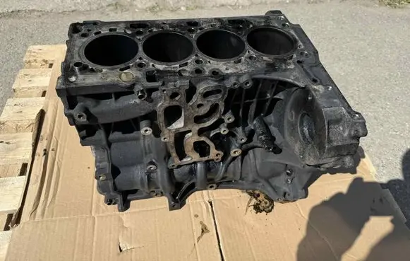 BMW 3 E90 E91 Engine block 781059603 N47 N47D20C