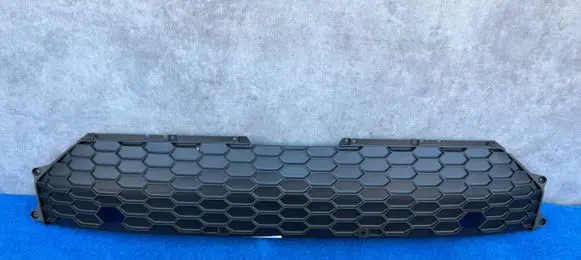 Audi R8 4S Front grill 4S0853037E
