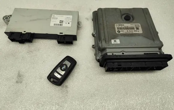 Engine ECU kit and lock set