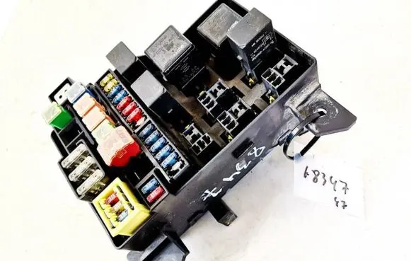Volvo S40, V40 Fuse box set 30859714