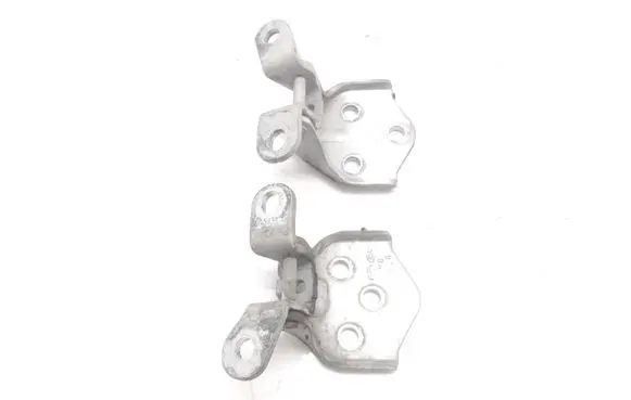 KIA Carnival Front door hinge set A046057