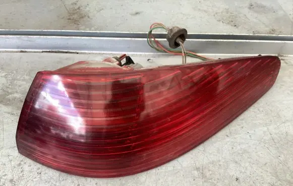 Peugeot 607 Rear/tail lights 2543D