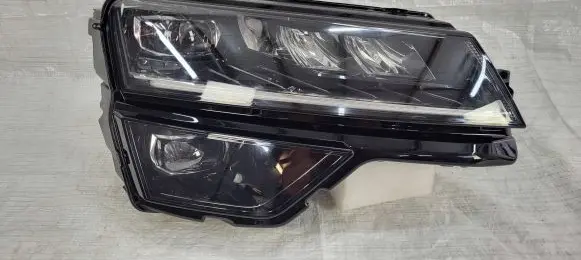 Skoda Karoq Headlight/headlamp 57B941016B 0020517607