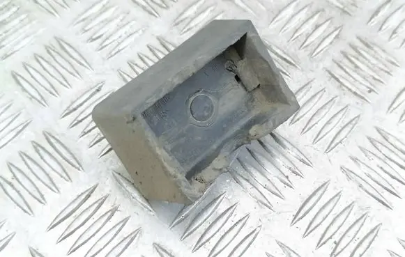 Opel Signum Jacking socket point 24435780
