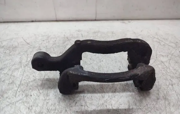 Nissan X-Trail T32 Brake caliper pad carrier rear