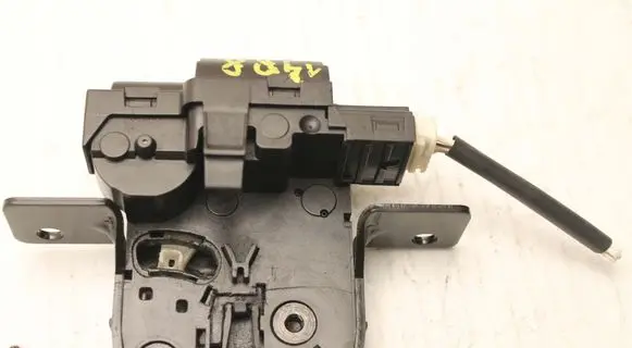 Renault Clio III Tailgate/trunk/boot lock/catch/latch