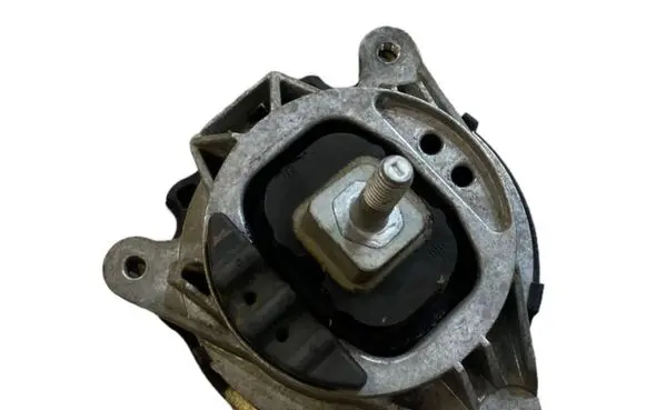 BMW 3 GT F34 Engine mount bracket 6787658