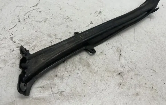 Mercedes-Benz E W212 Other engine bay part A2126280124