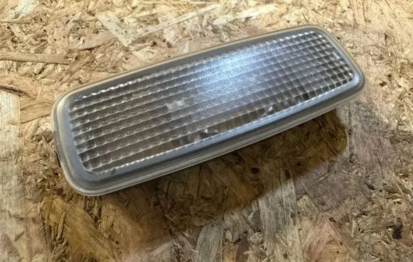 Audi A6 S6 C5 4B Other interior light 8L0947105A