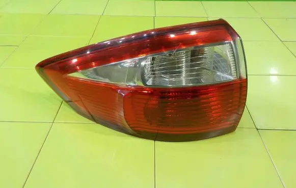 Ford C-MAX II Rear/tail lights 89502671