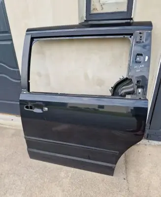 Chrysler Grand Voyager V Side sliding door 705D042A