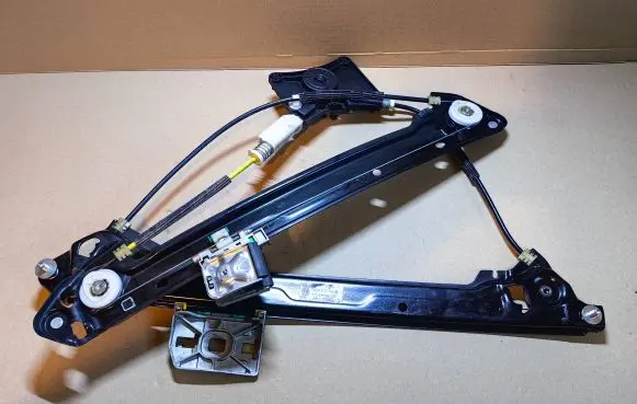 Volkswagen Arteon Front window lifting mechanism without motor 3G8837462B C54336104