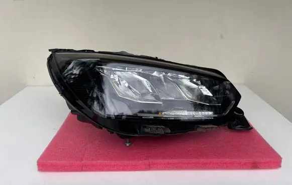 Peugeot 208 II Headlight/headlamp 9855524880