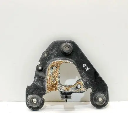 Maserati Ghibli Air filter cleaner box bracket assembly 70583037