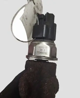 Ford Transit Fuel main line pipe 45PP31 11134949182