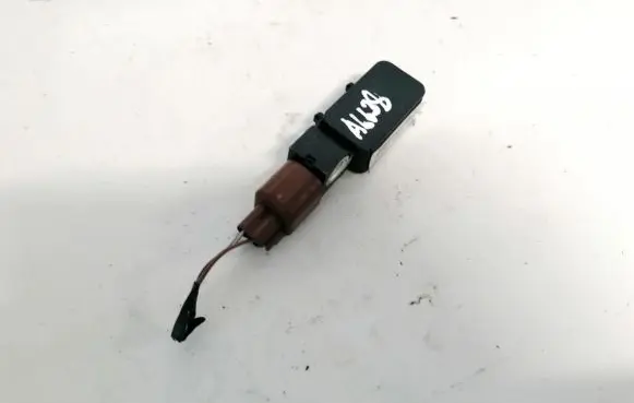 Ford Mondeo Mk III Airbag deployment crash/impact sensor
