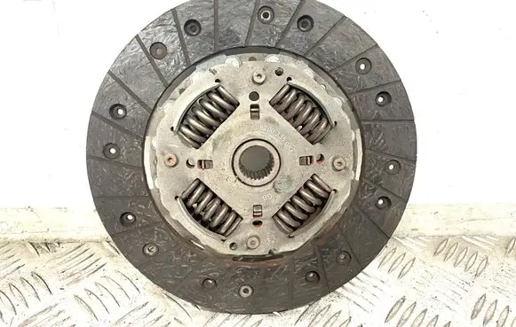 Dacia Sandero Clutch pressure plate 8200335084