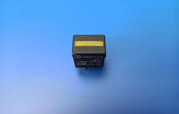 Mercedes-Benz E W211 Other relay 0025421219