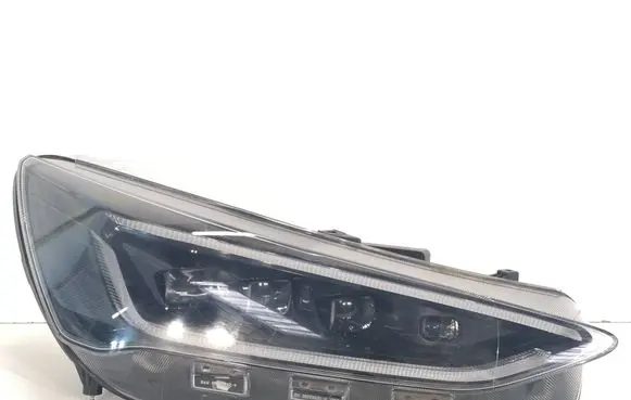 Ford Focus Headlight/headlamp 175LL12364 HX7B13E016AG