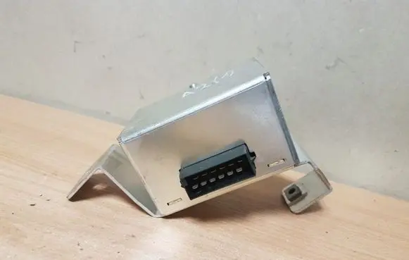 Audi A2 Sound amplifier 8Z0035223 7607792080