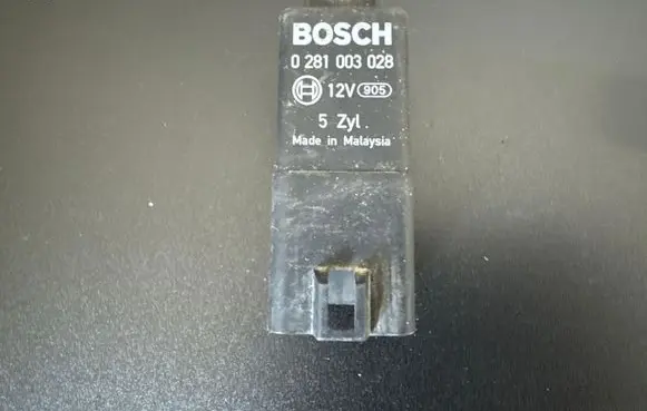 Volkswagen Crafter Glow plug pre-heat relay 0281003028