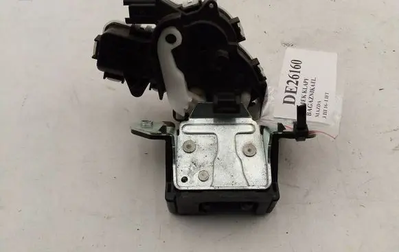 Mazda 3 III Tailgate/trunk/boot lock/catch/latch