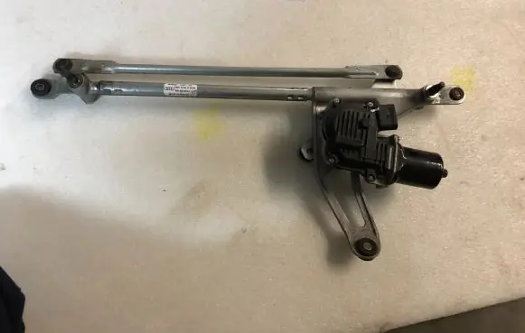 Audi Q5 SQ5 Front wiper linkage and motor 80B955023A 80B955023
