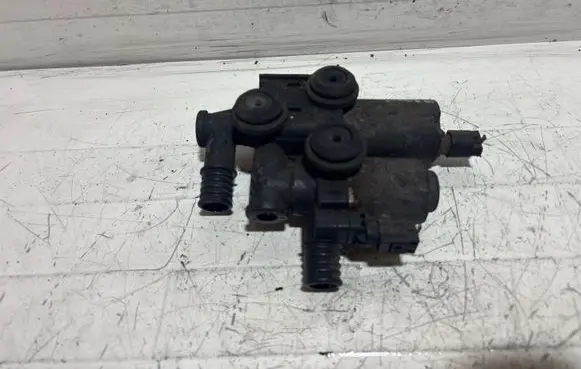 BMW 3 E46 Coolant heater control valve 64118369807 1147412149
