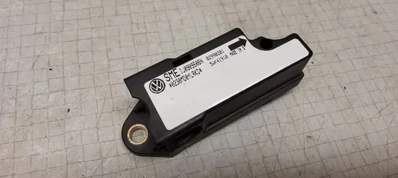 Volkswagen PASSAT B5 Airbag deployment crash/impact sensor 1J0909606N 5WK41910