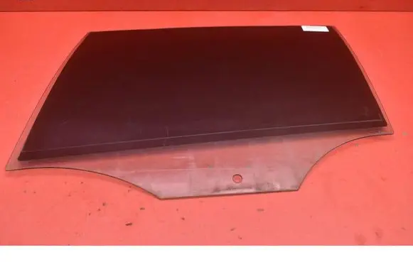 Volkswagen Golf Plus Rear door window glass 