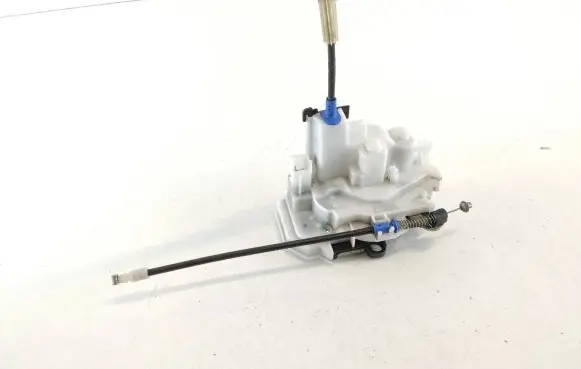 Peugeot Bipper Front door lock 1365225080