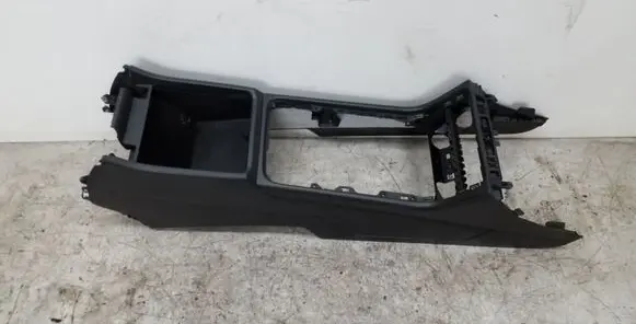 Volkswagen Touareg II Center console 7P1863243