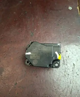 Volvo S40 Air flap motor/actuator 4N5H19E616 6652A