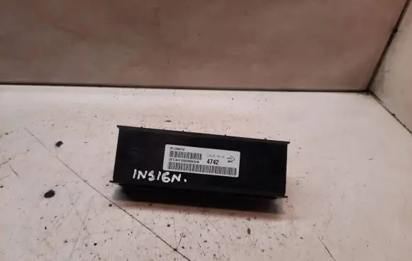 Opel Insignia A Air conditioning/heating control unit 13584742 4742