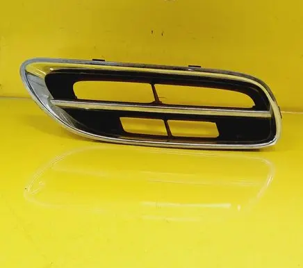 Nissan Micra Front bumper lower grill 623226F600