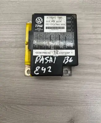 Volkswagen PASSAT B6 Airbag control unit/module 3C0909605M 391125