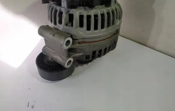 BMW 6 E63 E64 Generator/alternator 7542529