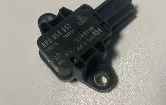 Audi A3 S3 A3 Sportback 8P Airbag deployment crash/impact sensor 8P0955557