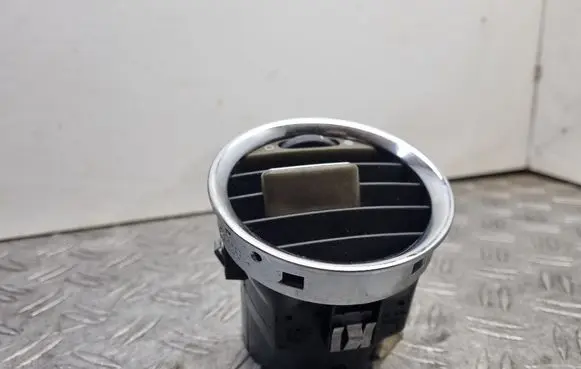 Fiat 500 Dashboard side air vent grill/cover trim 226614 226541