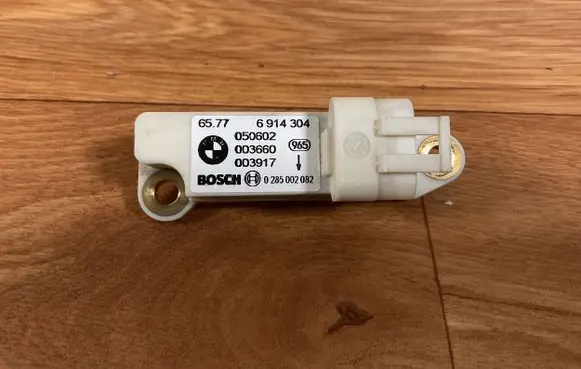 Mini One - Cooper R50 - 53 Airbag deployment crash/impact sensor 6914304 0285002082