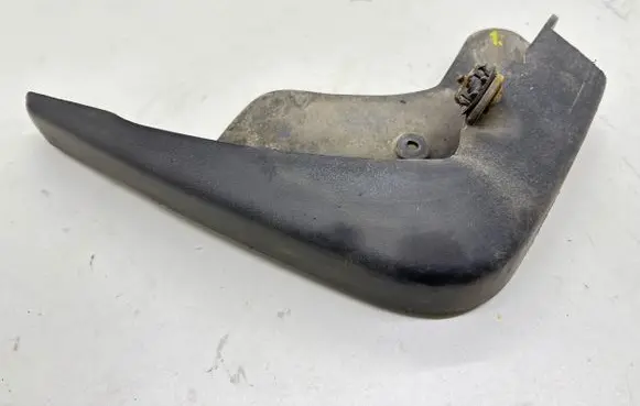 Audi A6 S6 C6 4F Front mudguard 4F0075111 4F0075111B
