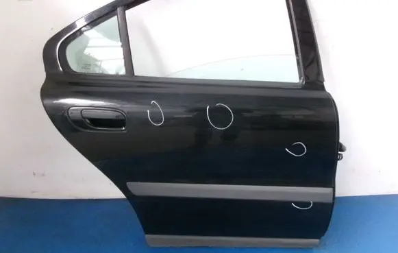 Rear door
