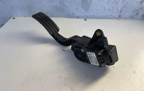 Renault Laguna III Accelerator throttle pedal 0280755085 180050001R